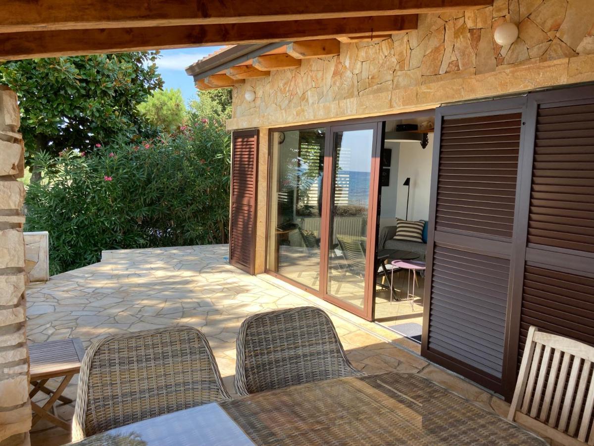 Karigador Beach House Exterior photo