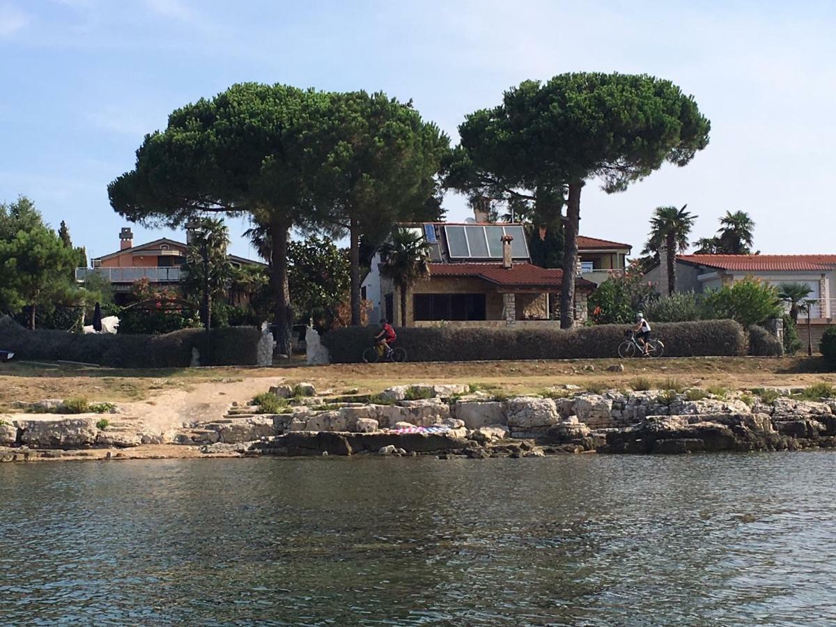Karigador Beach House Exterior photo